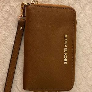 Michael Kors Wristlet Wallet